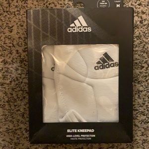 Adidas volleyball knee pads